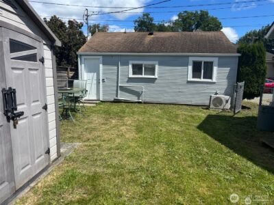 811 & 813 E Fairhaven Avenue , Burlington, WA 98233 - Photo 7