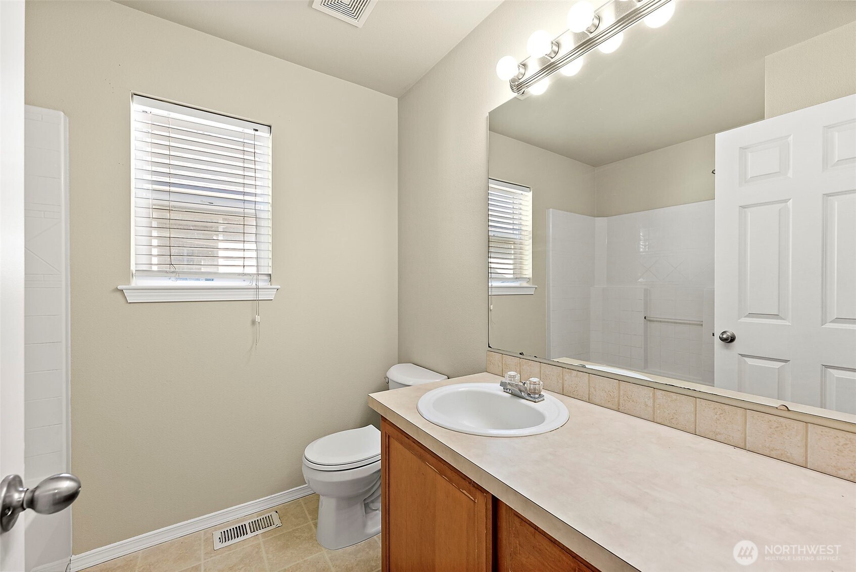 12823 166th Street Ct E, Puyallup, WA 98374