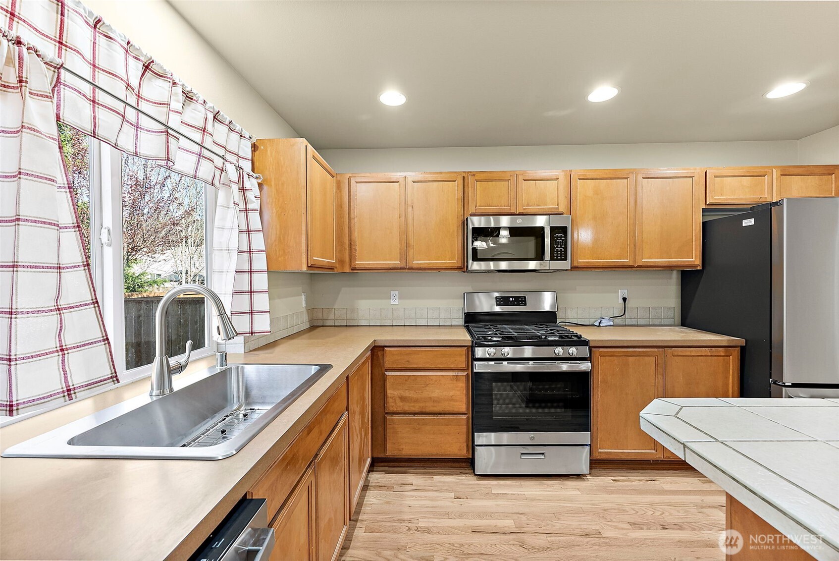 12823 166th Street Ct E, Puyallup, WA 98374