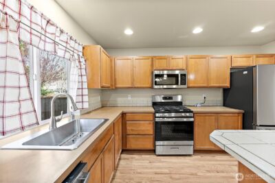 12823 166th Street Ct E, Puyallup, WA 98374 - Photo 9