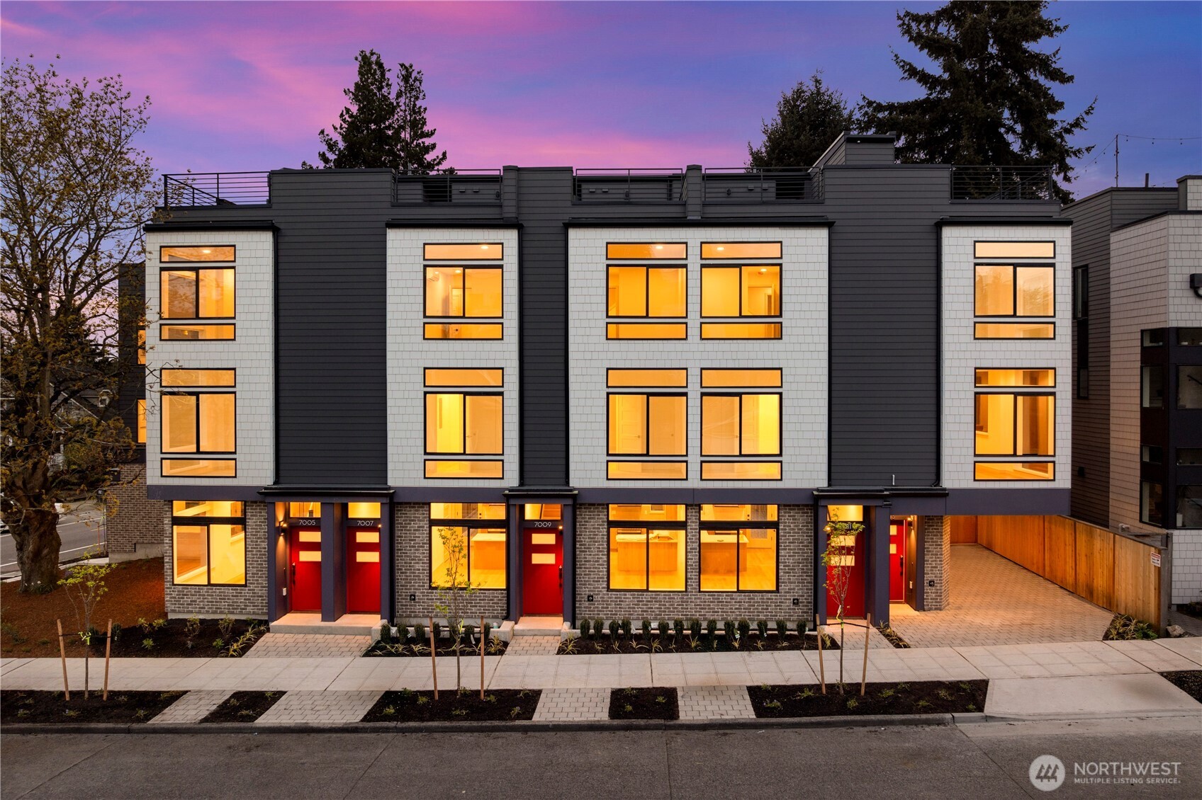 7011 9th Avenue NE, Seattle, WA 98115