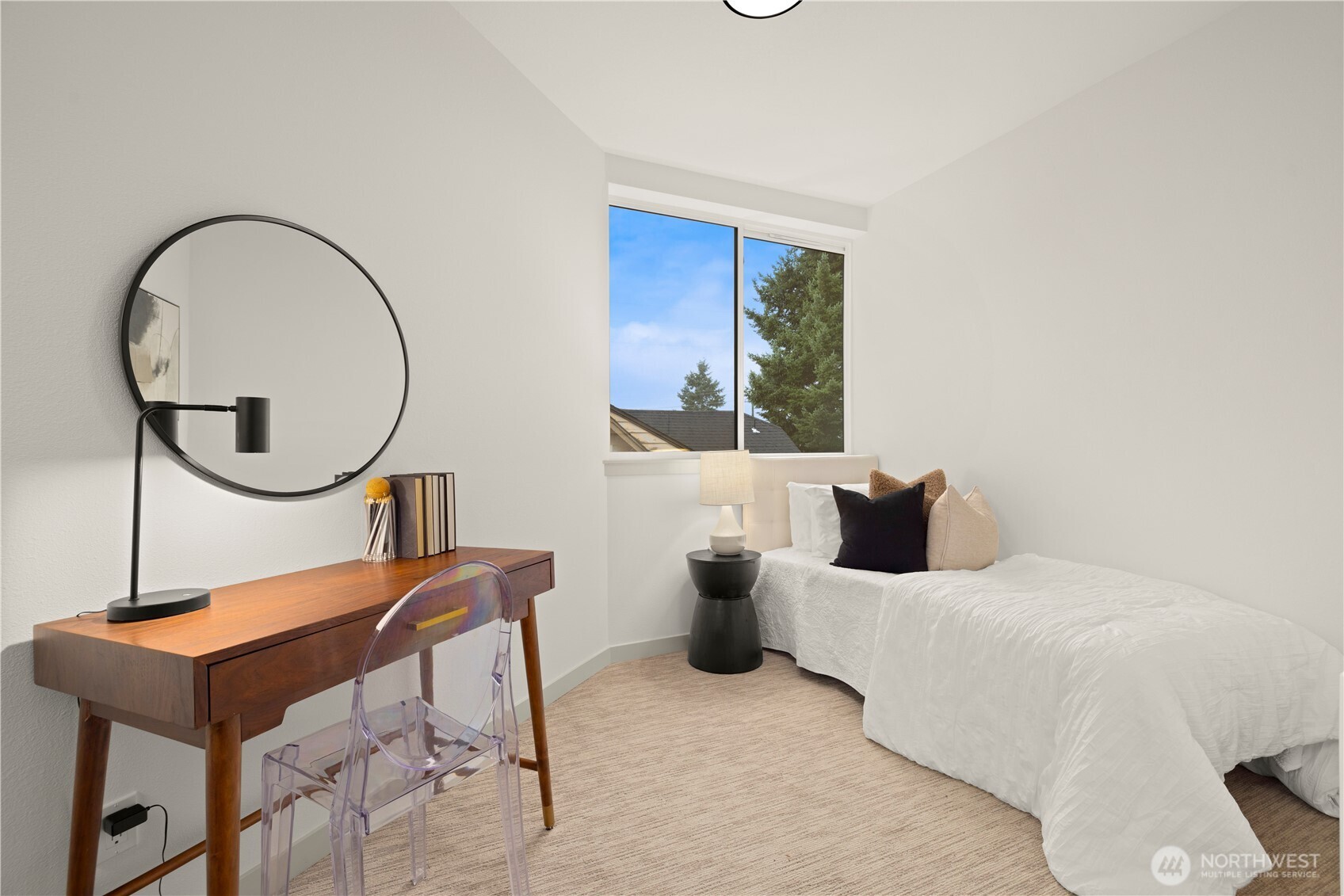 7011 9th Avenue NE, Seattle, WA 98115