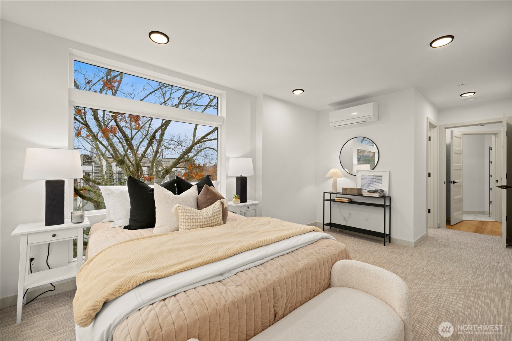 7011 9th Avenue NE, Seattle, WA 98115