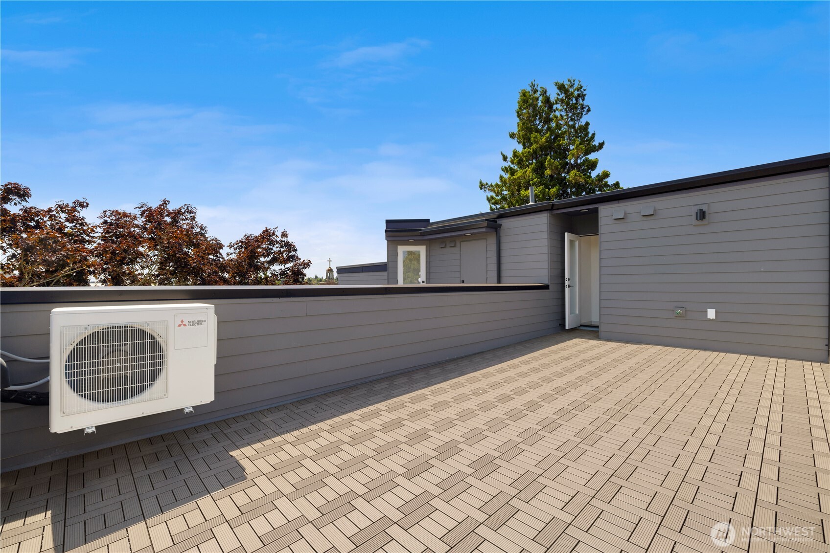 7011 9th Avenue NE, Seattle, WA 98115