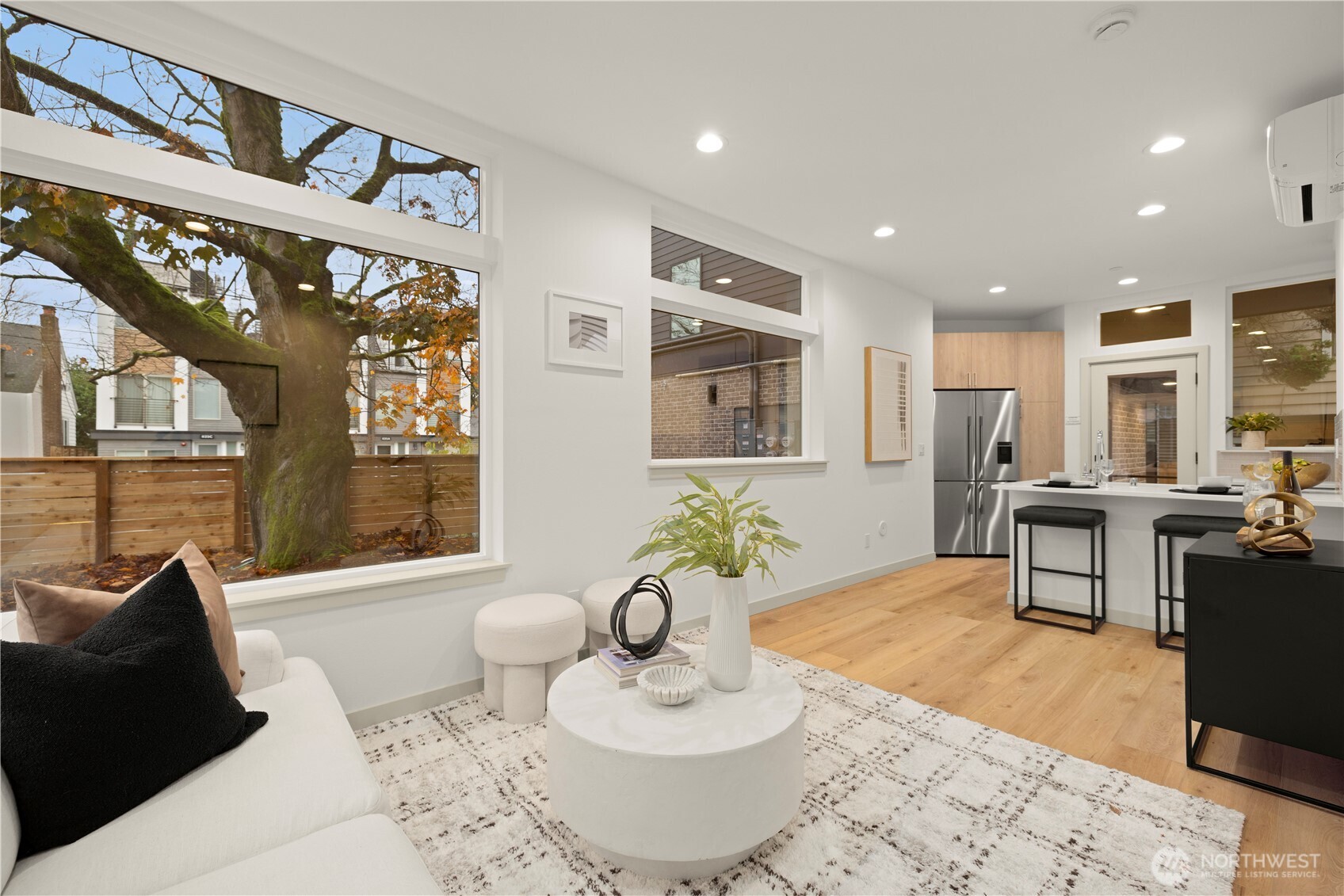 7011 9th Avenue NE, Seattle, WA 98115