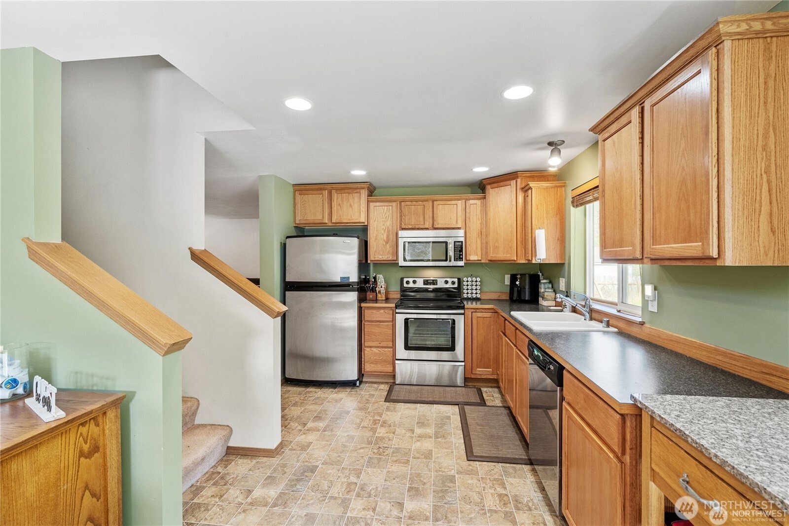 169 Ocean Boulevard , Ocean Shores, WA 98569