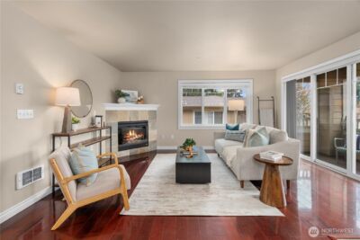11306 124th Avenue NE #302, Kirkland, WA 98177 - Photo 2