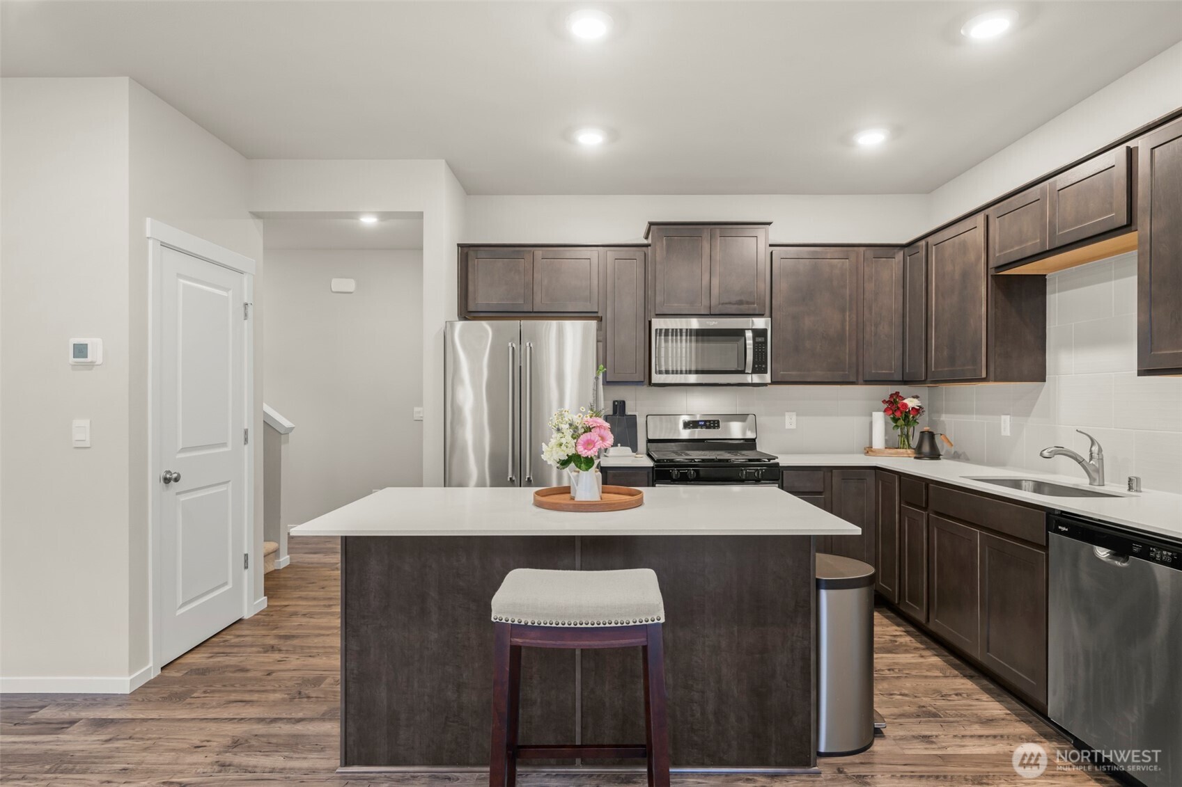 731 NE Cabot Lane , Bremerton, WA 98311