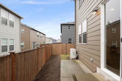 731 NE Cabot Lane , Bremerton, WA 98311 - Photo 20
