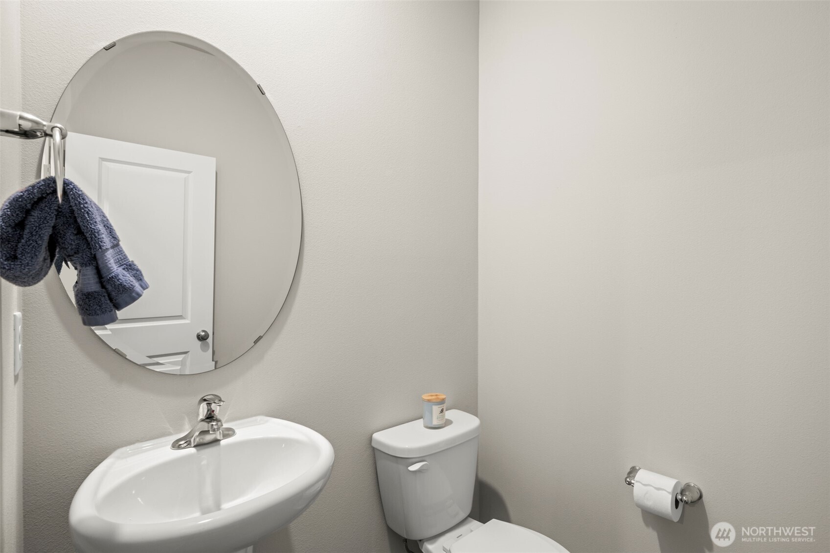 731 NE Cabot Lane , Bremerton, WA 98311