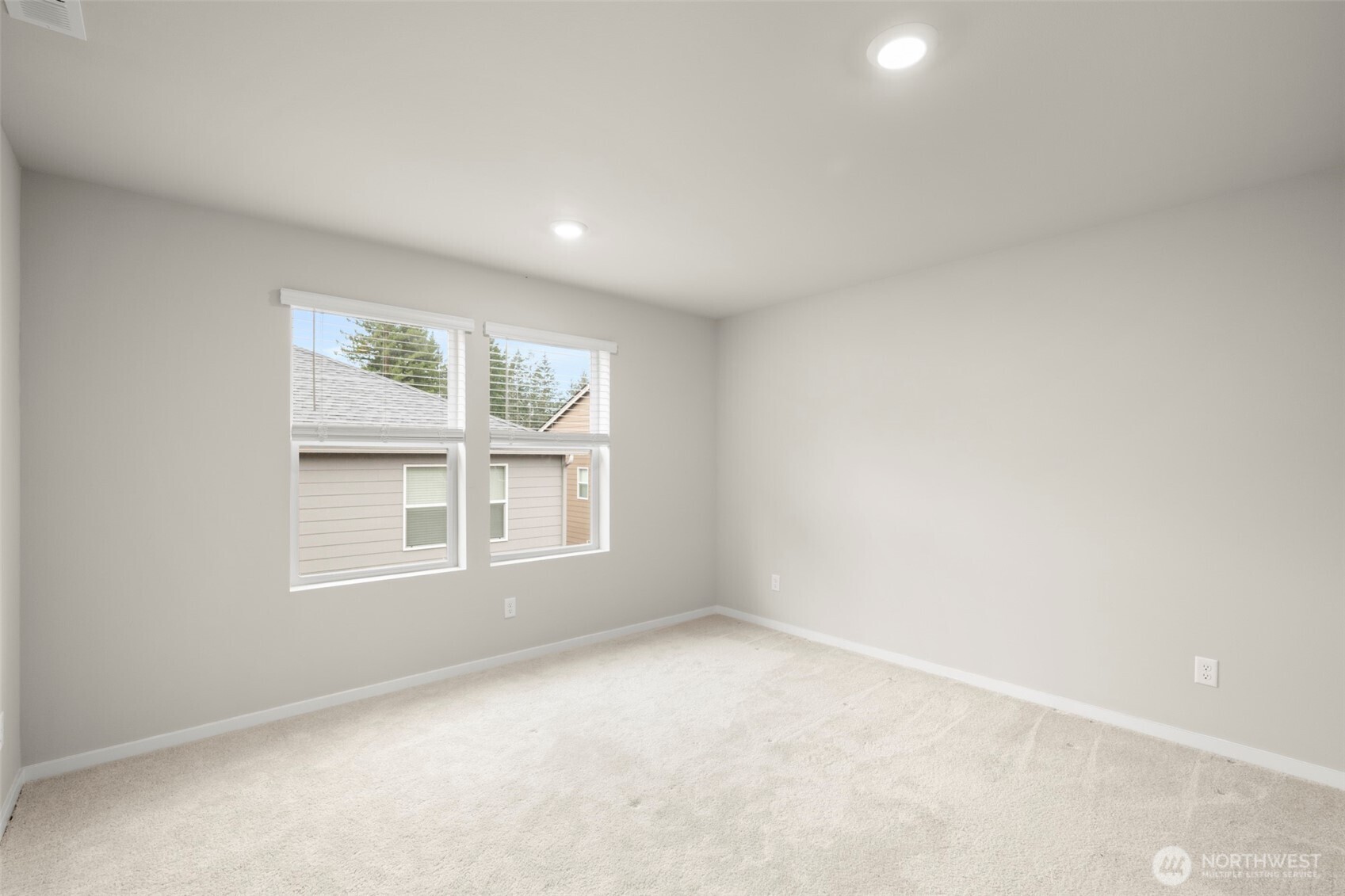 731 NE Cabot Lane , Bremerton, WA 98311