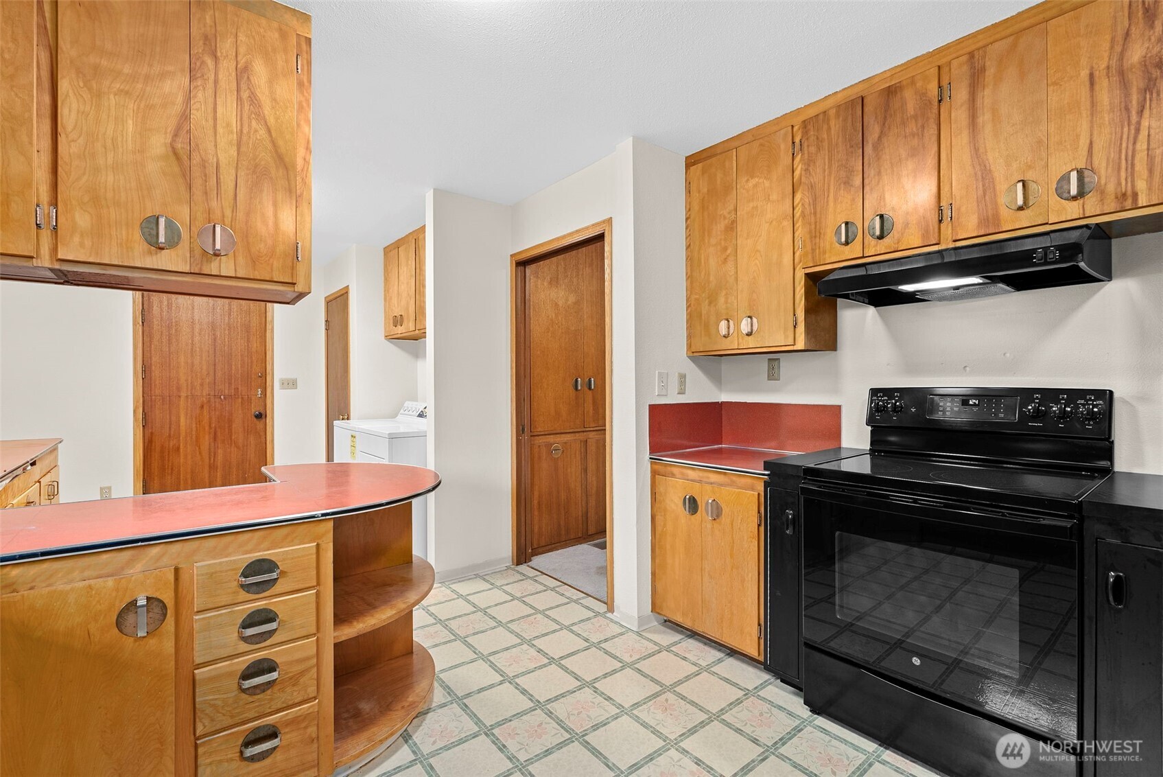 501 N Oak Street , Centralia, WA 98531