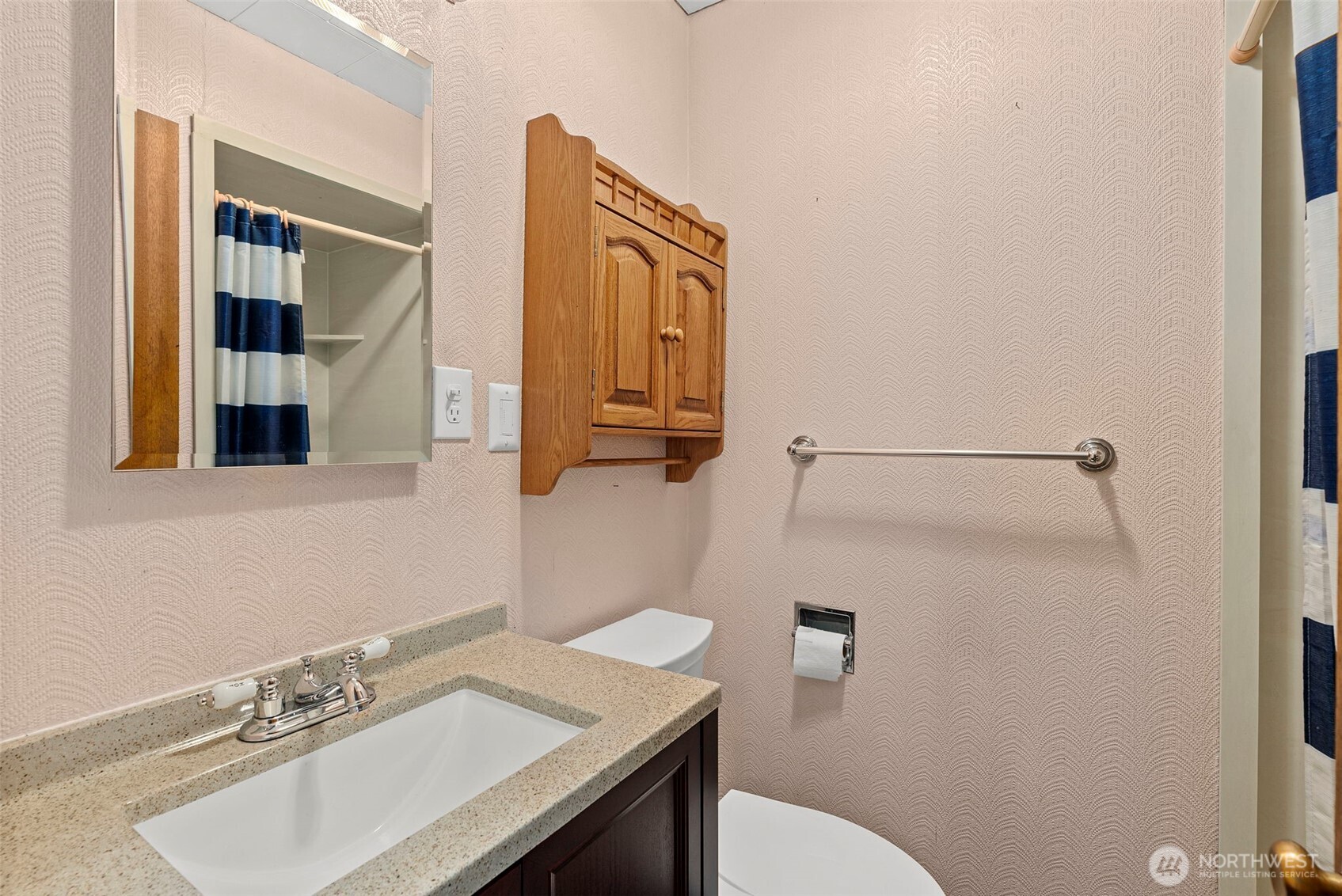 501 N Oak Street , Centralia, WA 98531