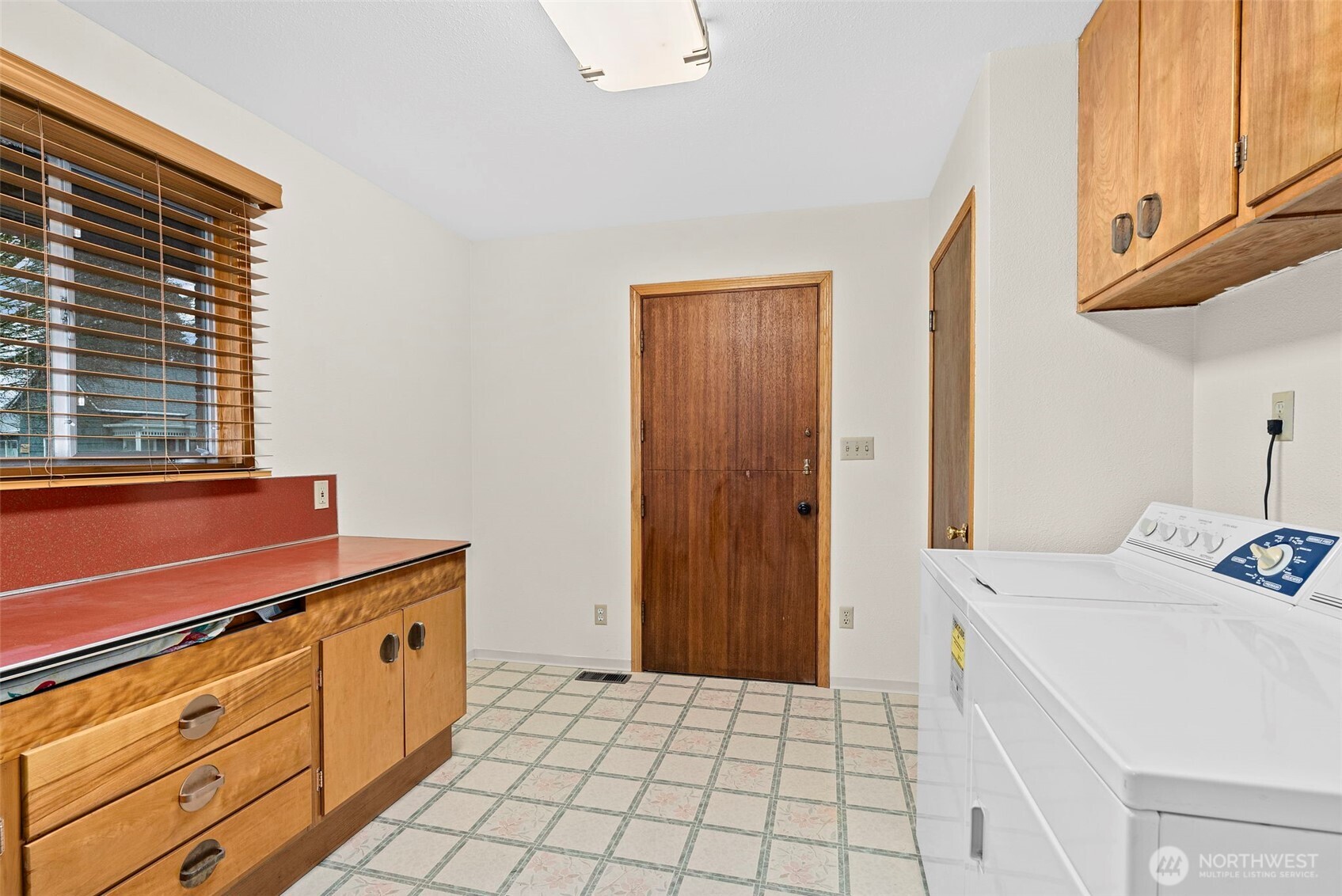 501 N Oak Street , Centralia, WA 98531