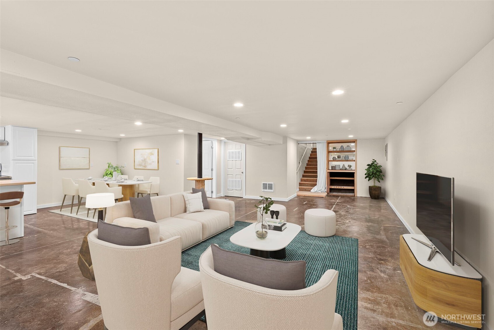 501 N Oak Street , Centralia, WA 98531