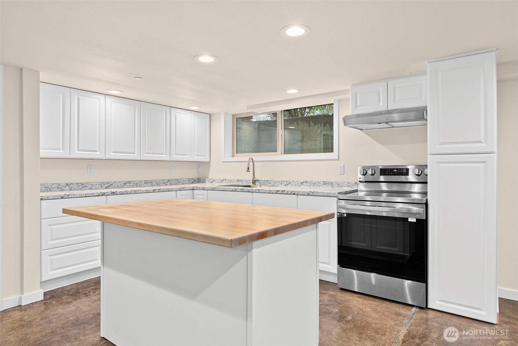 501 N Oak Street , Centralia, WA 98531