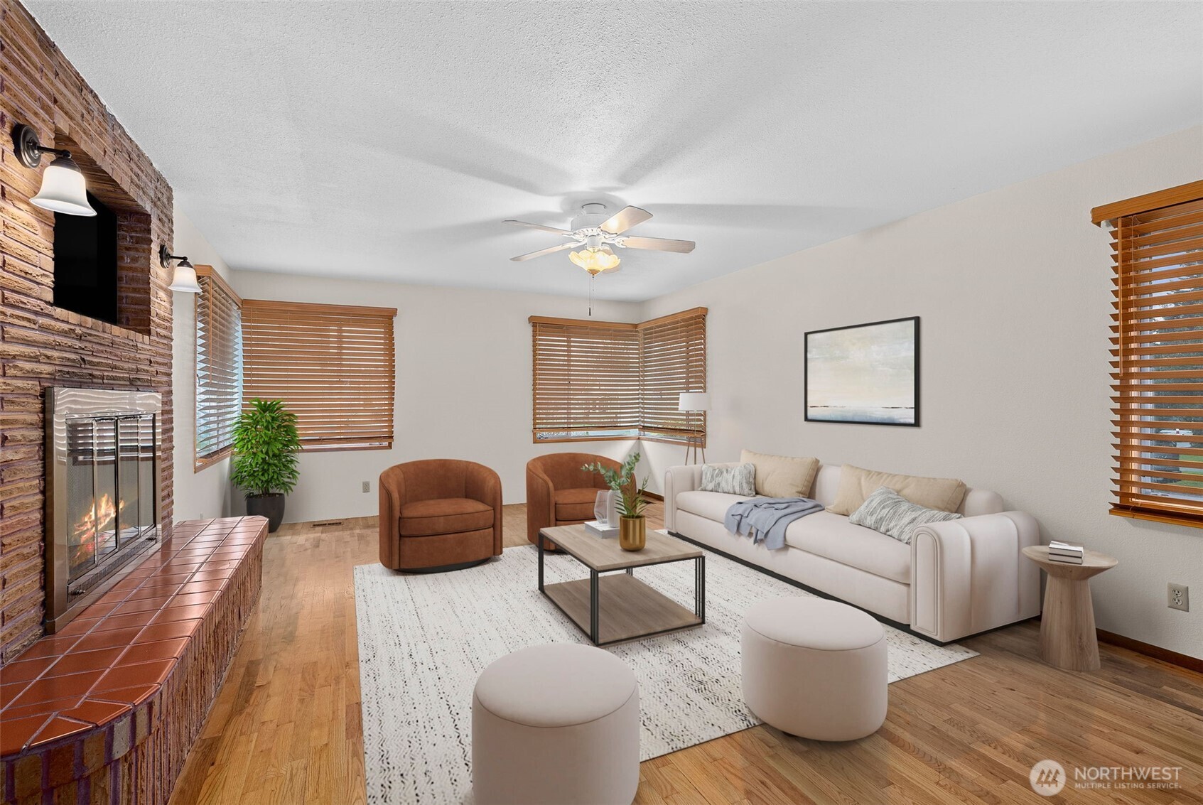 501 N Oak Street , Centralia, WA 98531