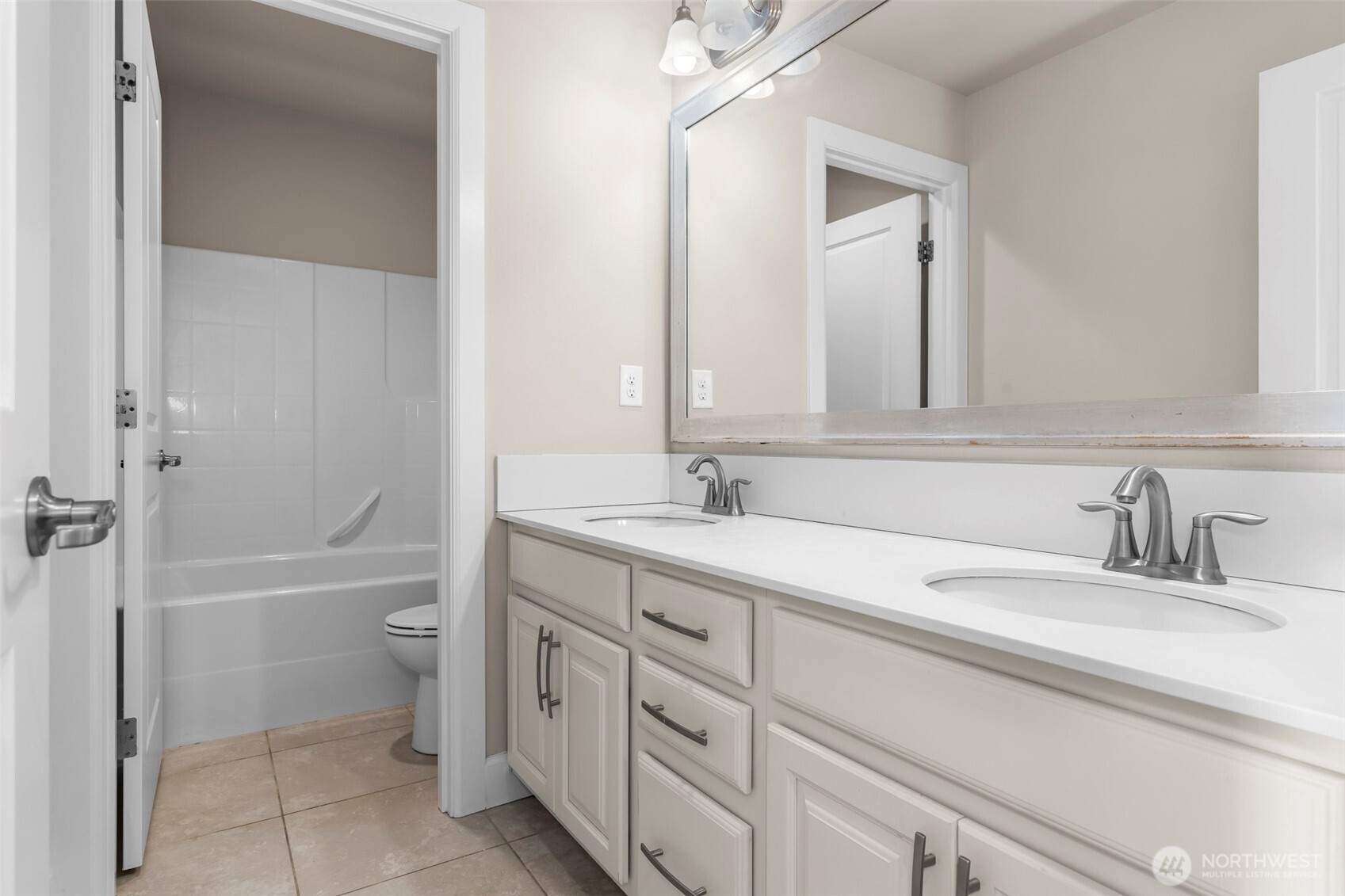 4417 Sentinel Court , Gig Harbor, WA 98332