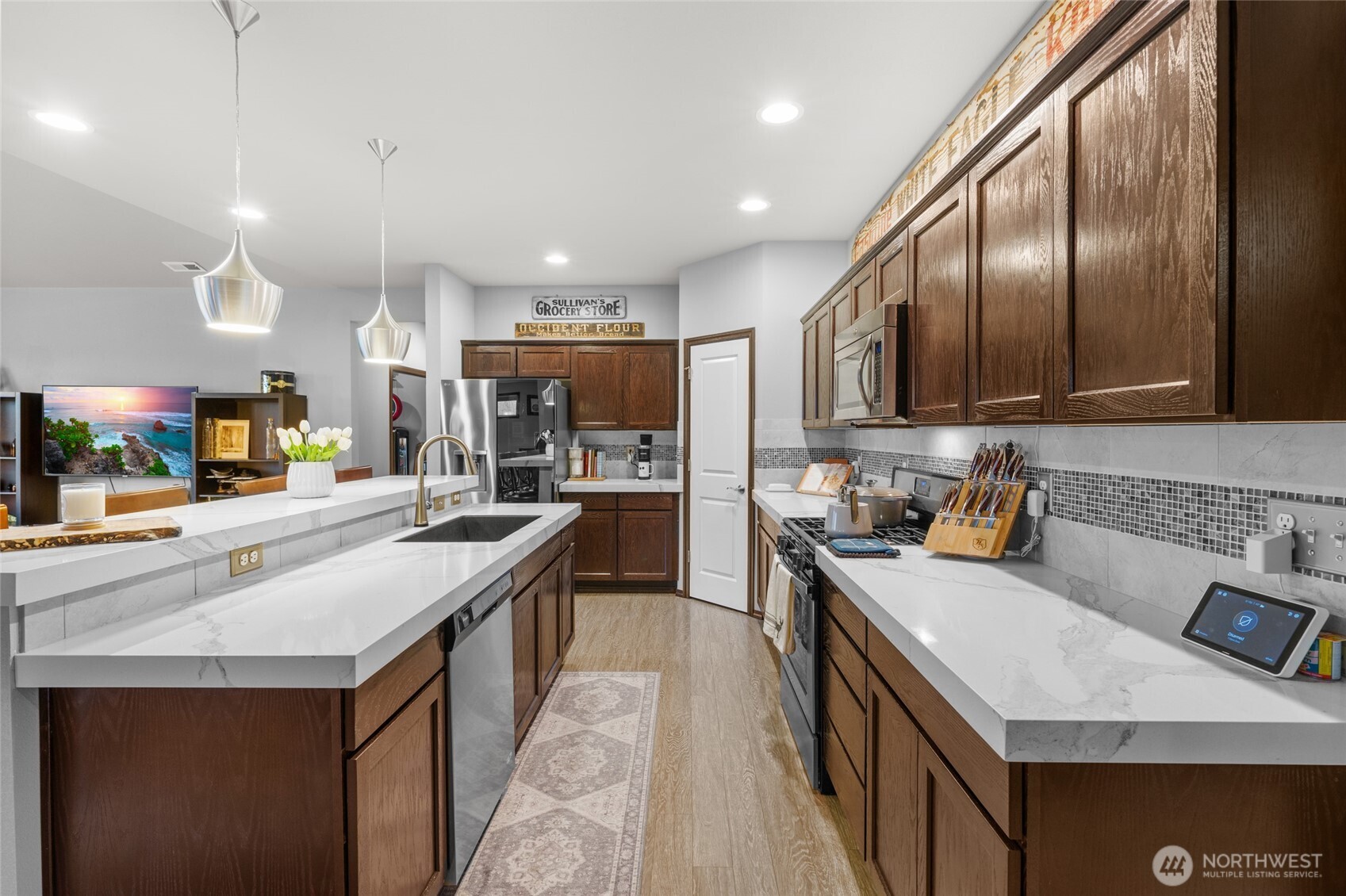1402 S Machias Road , Snohomish, WA 98290