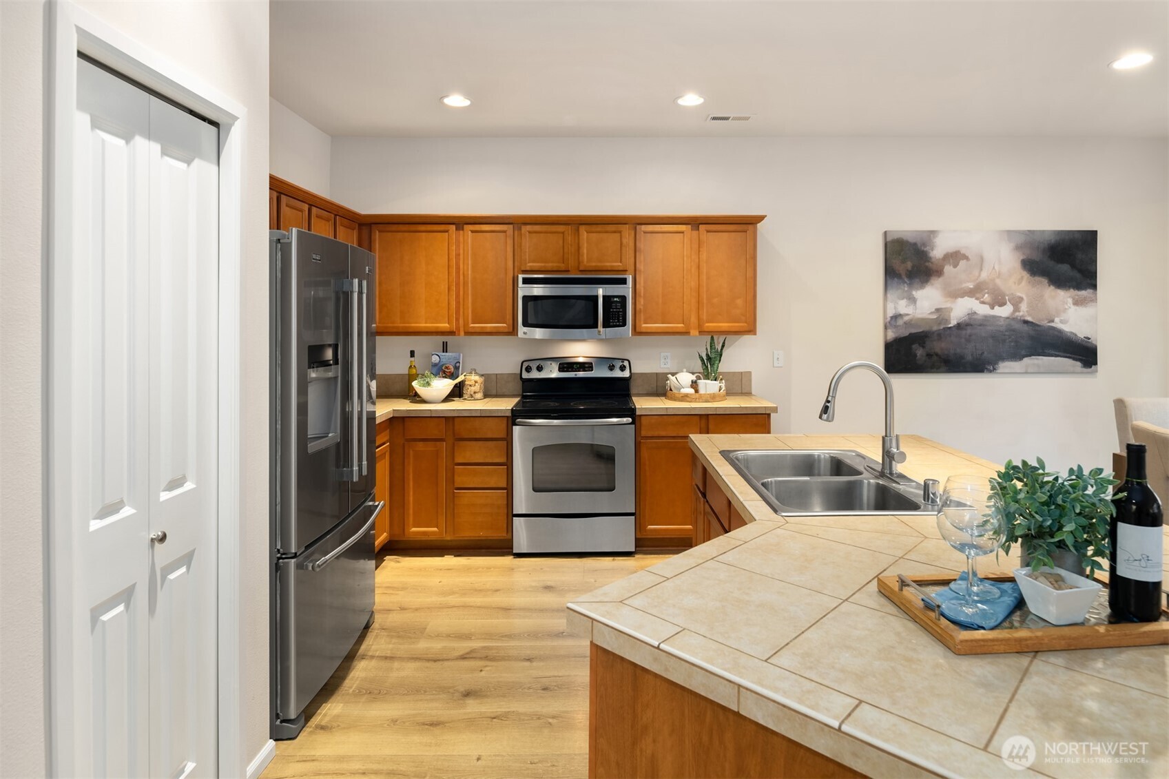 21272 SE 275th Court , Maple Valley, WA 98038