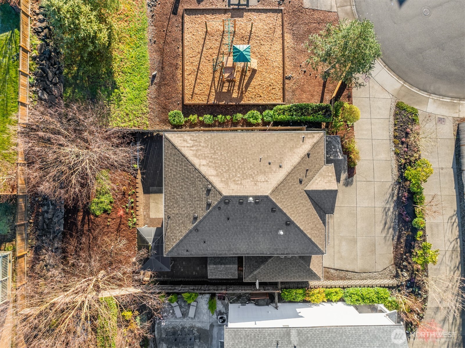 21272 SE 275th Court , Maple Valley, WA 98038