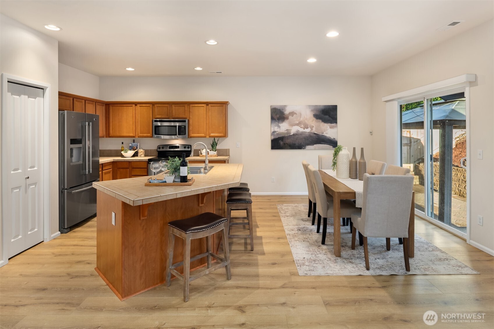 21272 SE 275th Court , Maple Valley, WA 98038