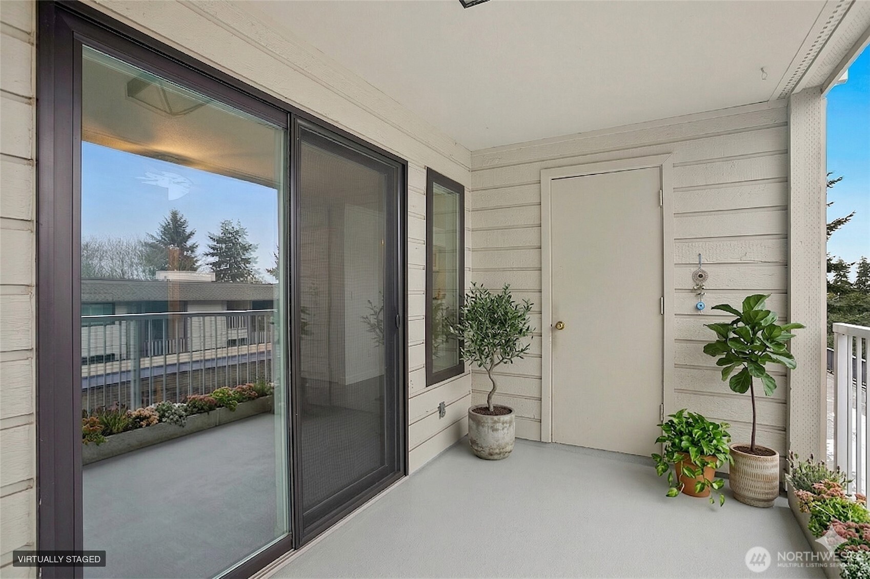 2930 76th Avenue SE #A-203, Mercer Island, WA 98040