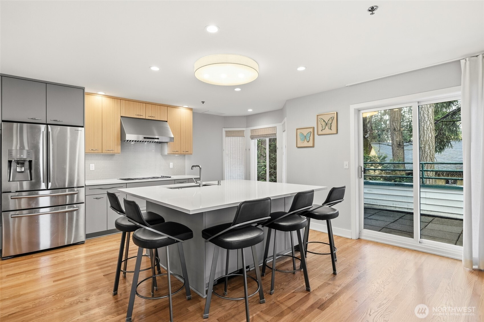 16225 Northup Way #A201, Bellevue, WA 98008