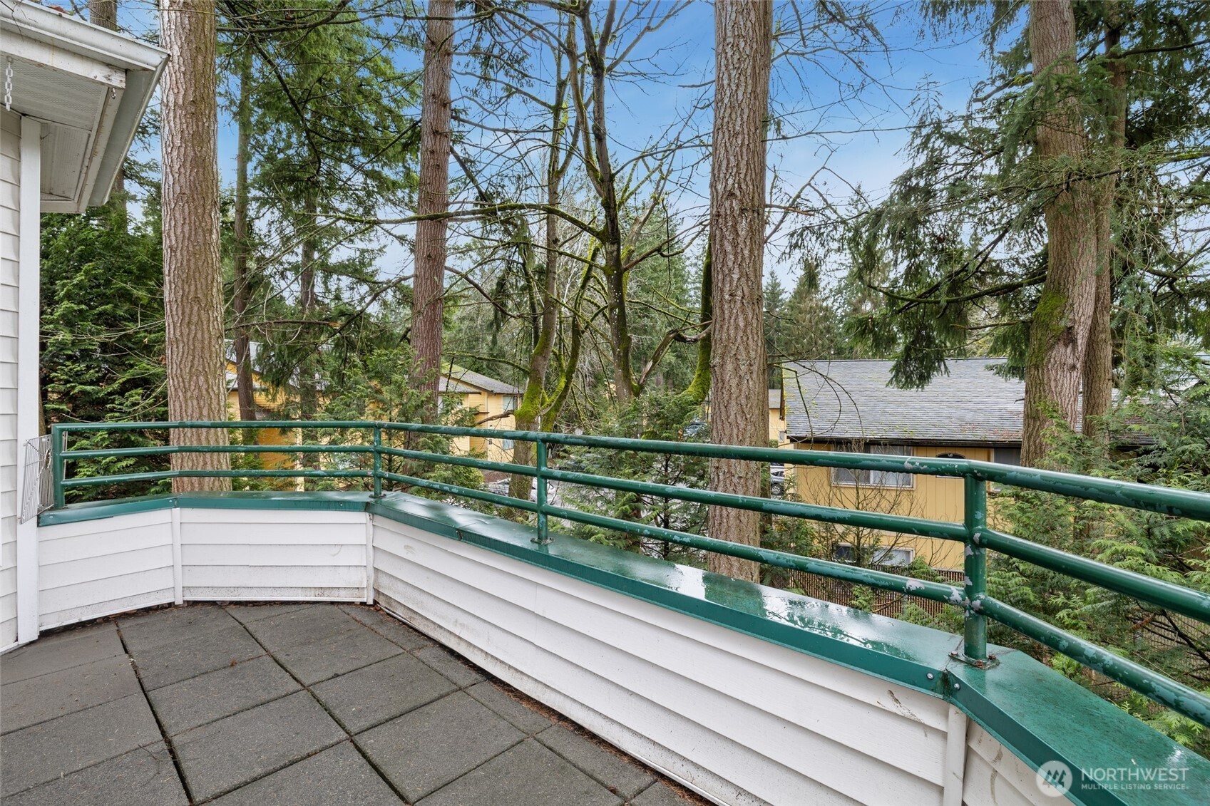 16225 Northup Way #A201, Bellevue, WA 98008