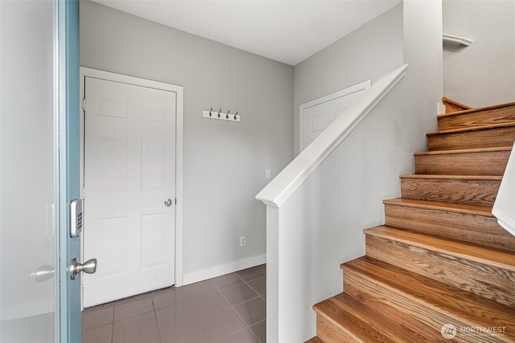 16225 Northup Way #A201, Bellevue, WA 98008