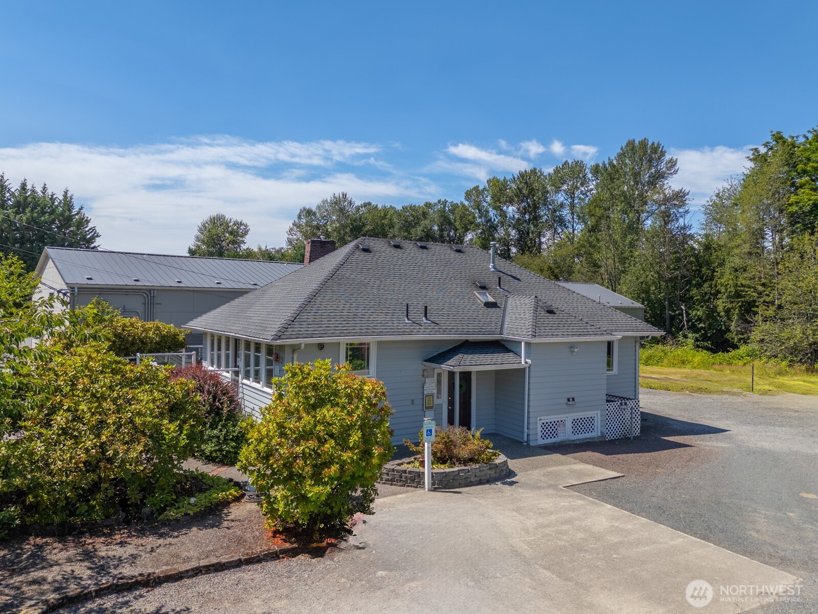 10516 E Riverside Drive , Bothell, WA 98011