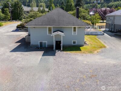 10516 E Riverside Drive , Bothell, WA 98011 - Photo 24