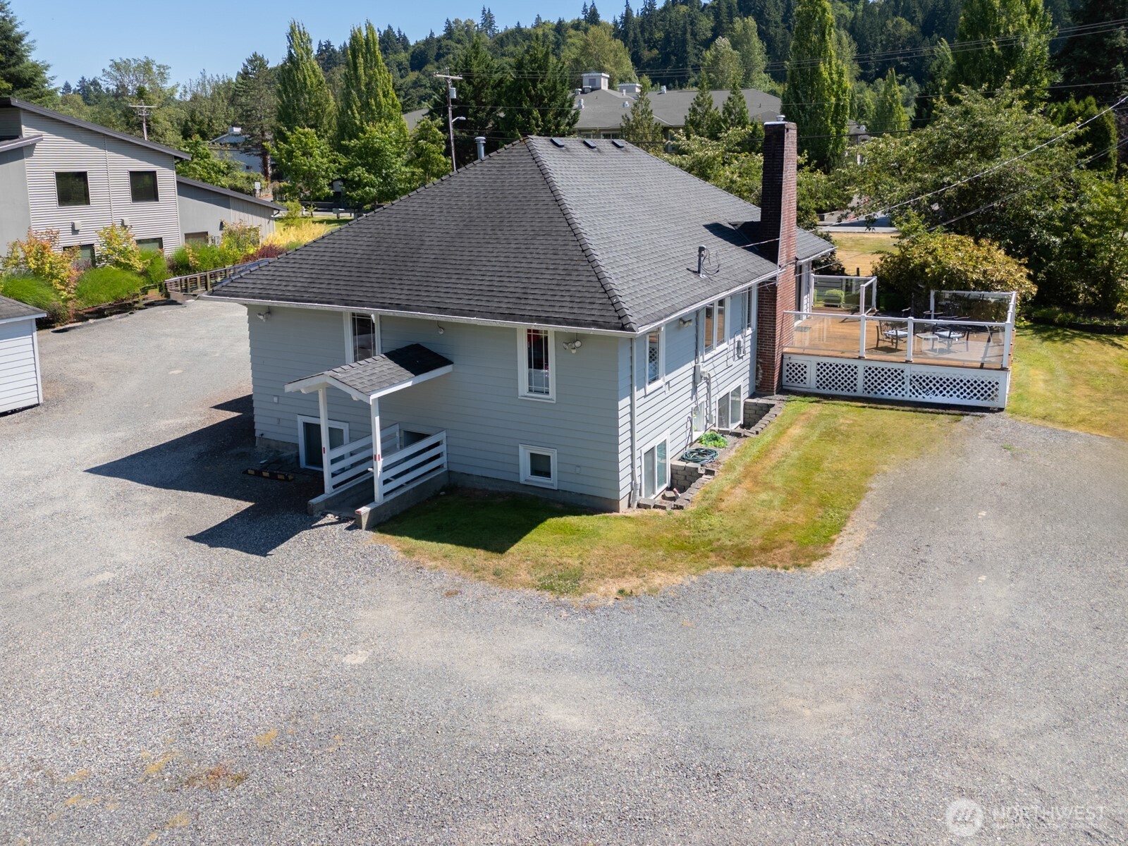 10516 E Riverside Drive , Bothell, WA 98011