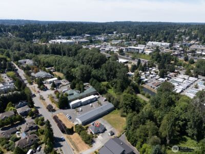 10516 E Riverside Drive , Bothell, WA 98011 - Photo 34