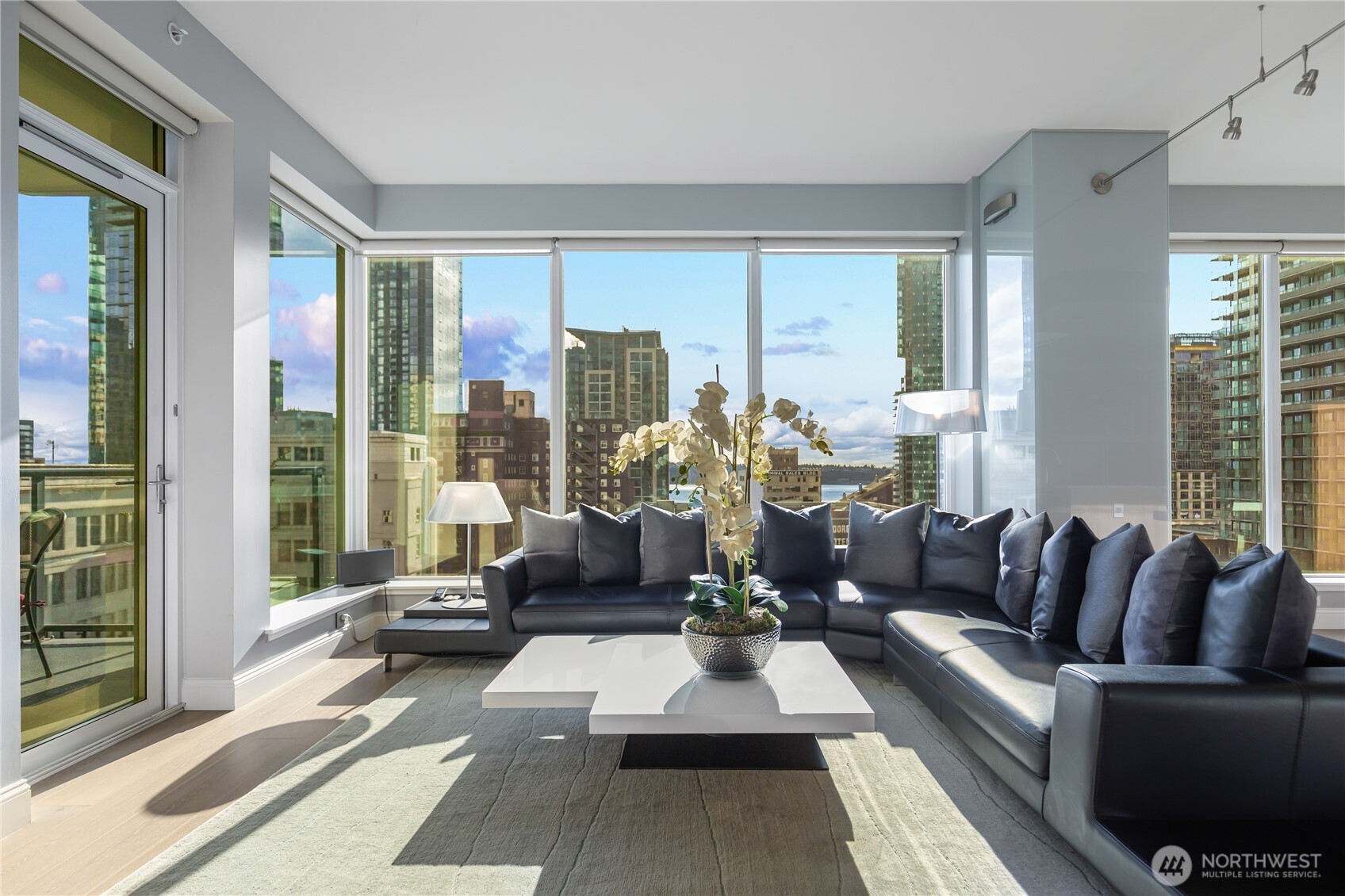 1920 4th Avenue #1405, Seattle, WA 98101