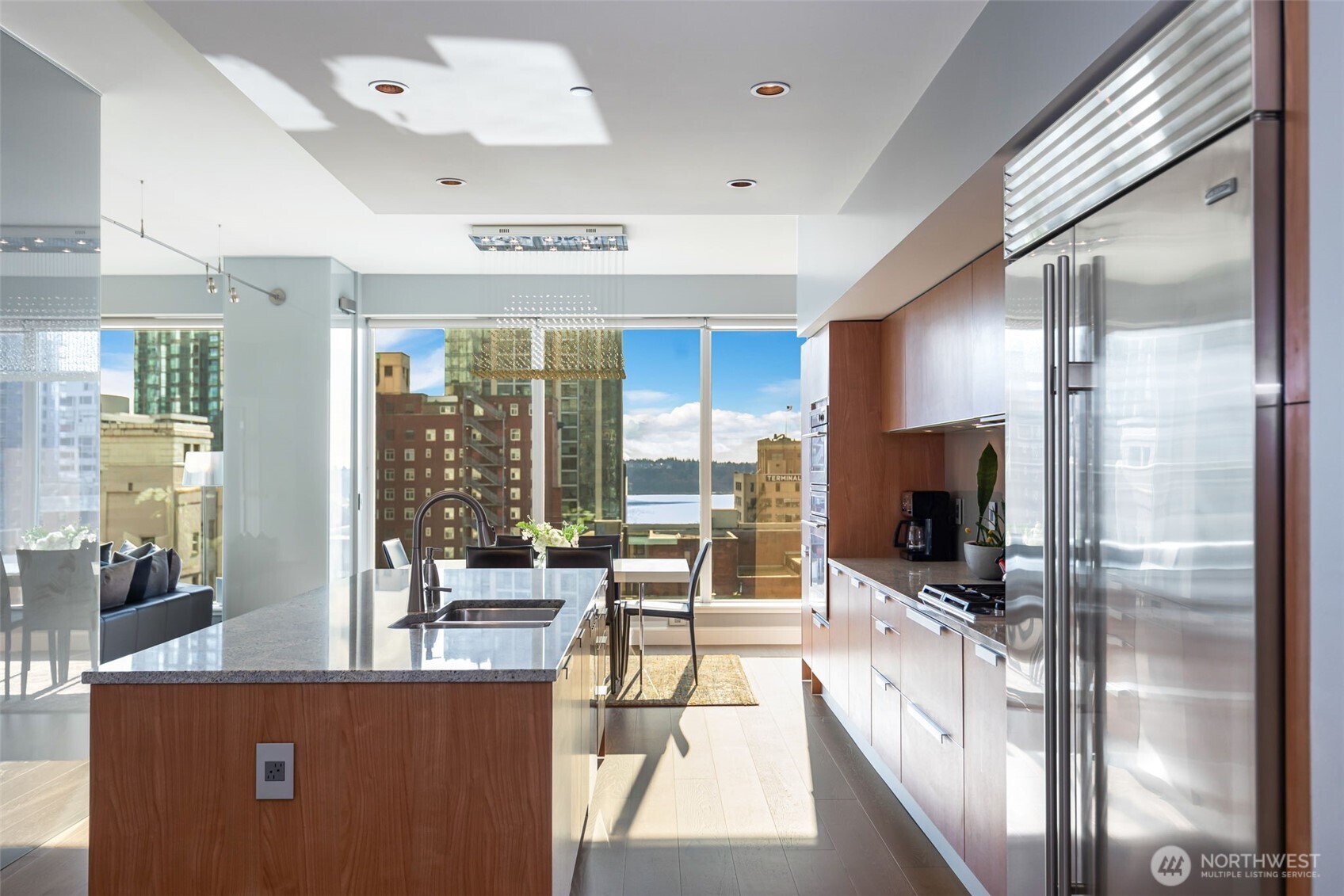 1920 4th Avenue #1405, Seattle, WA 98101