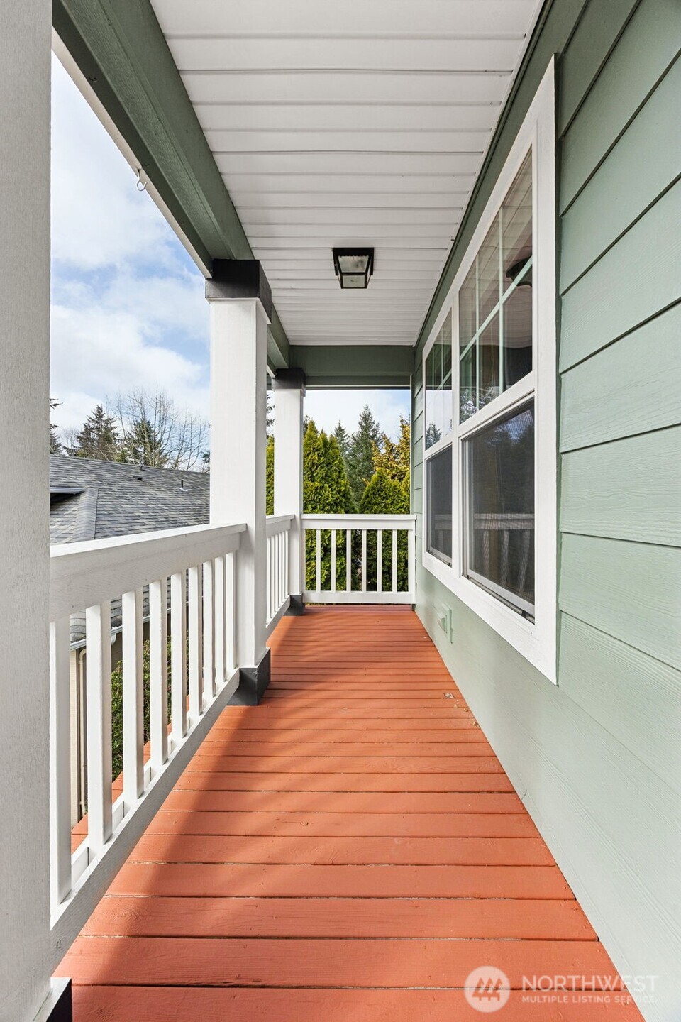 2245 McDonald Avenue , Dupont, WA 98327