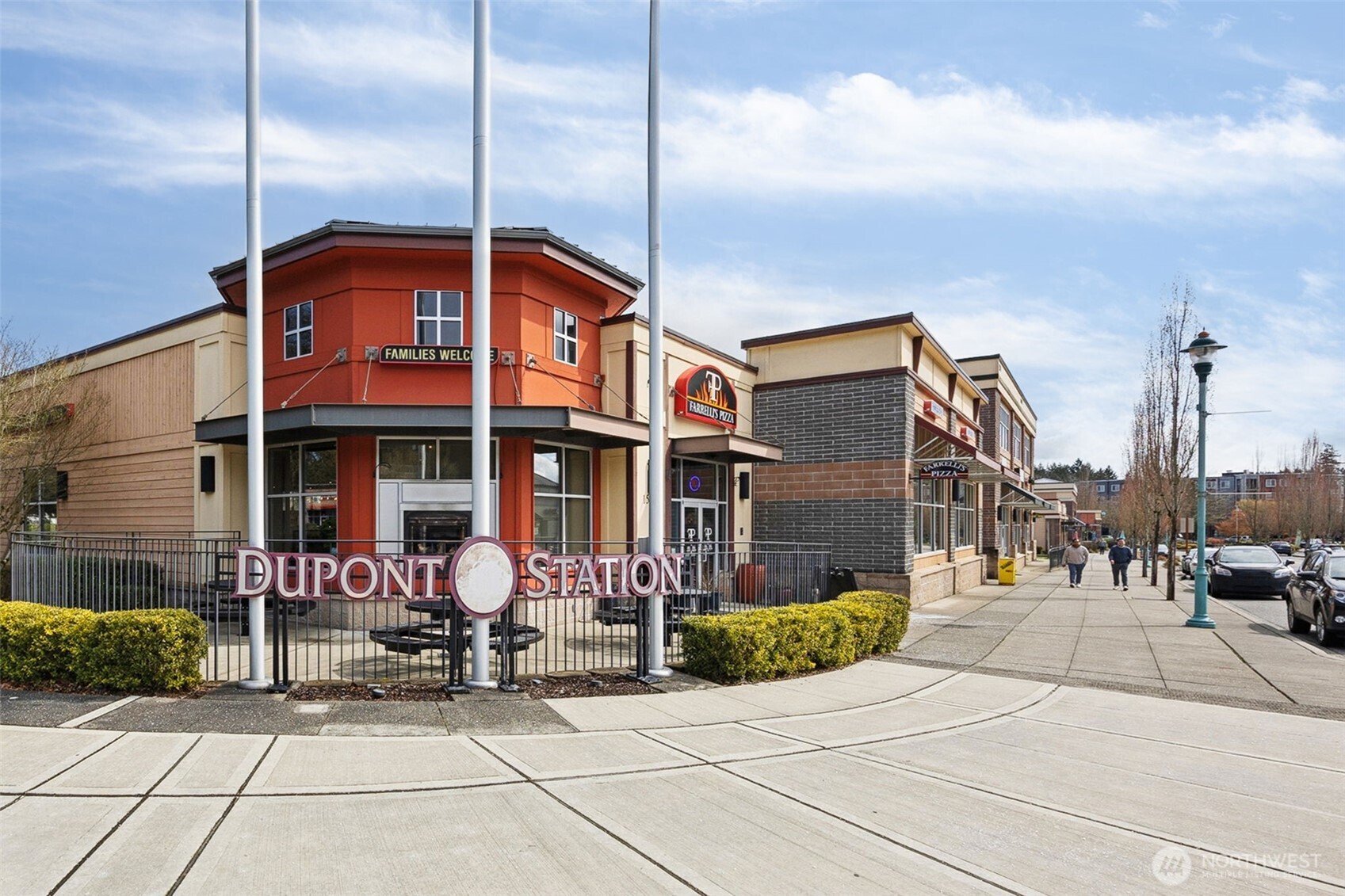 2245 McDonald Avenue , Dupont, WA 98327