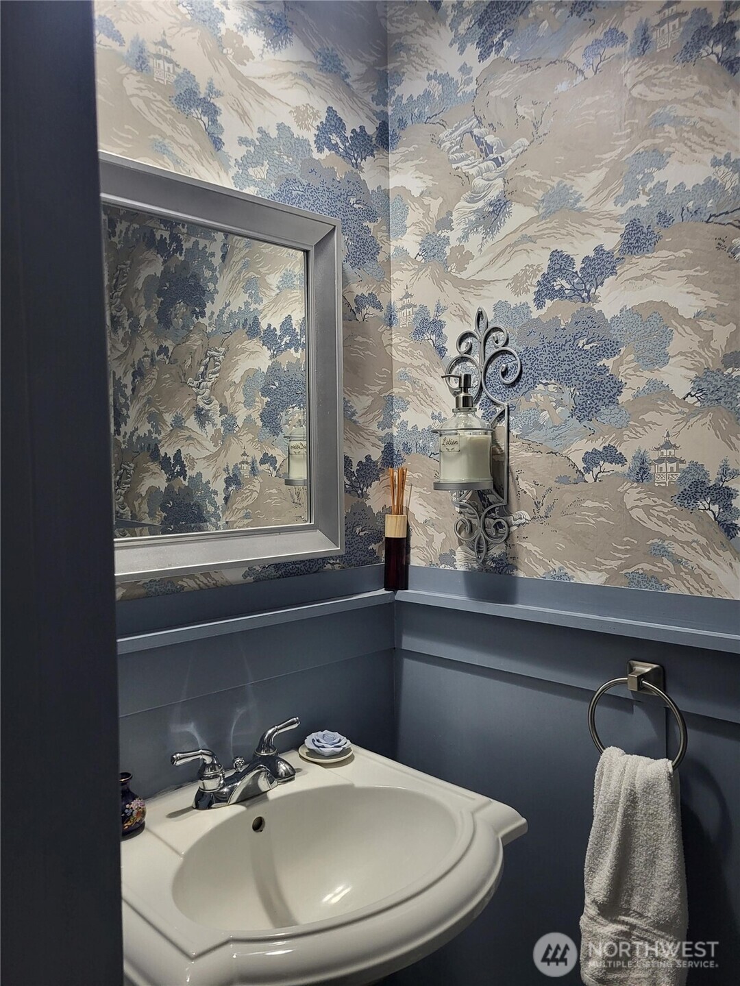 1500 SW Lake Park Drive #26, Tumwater, WA 98512