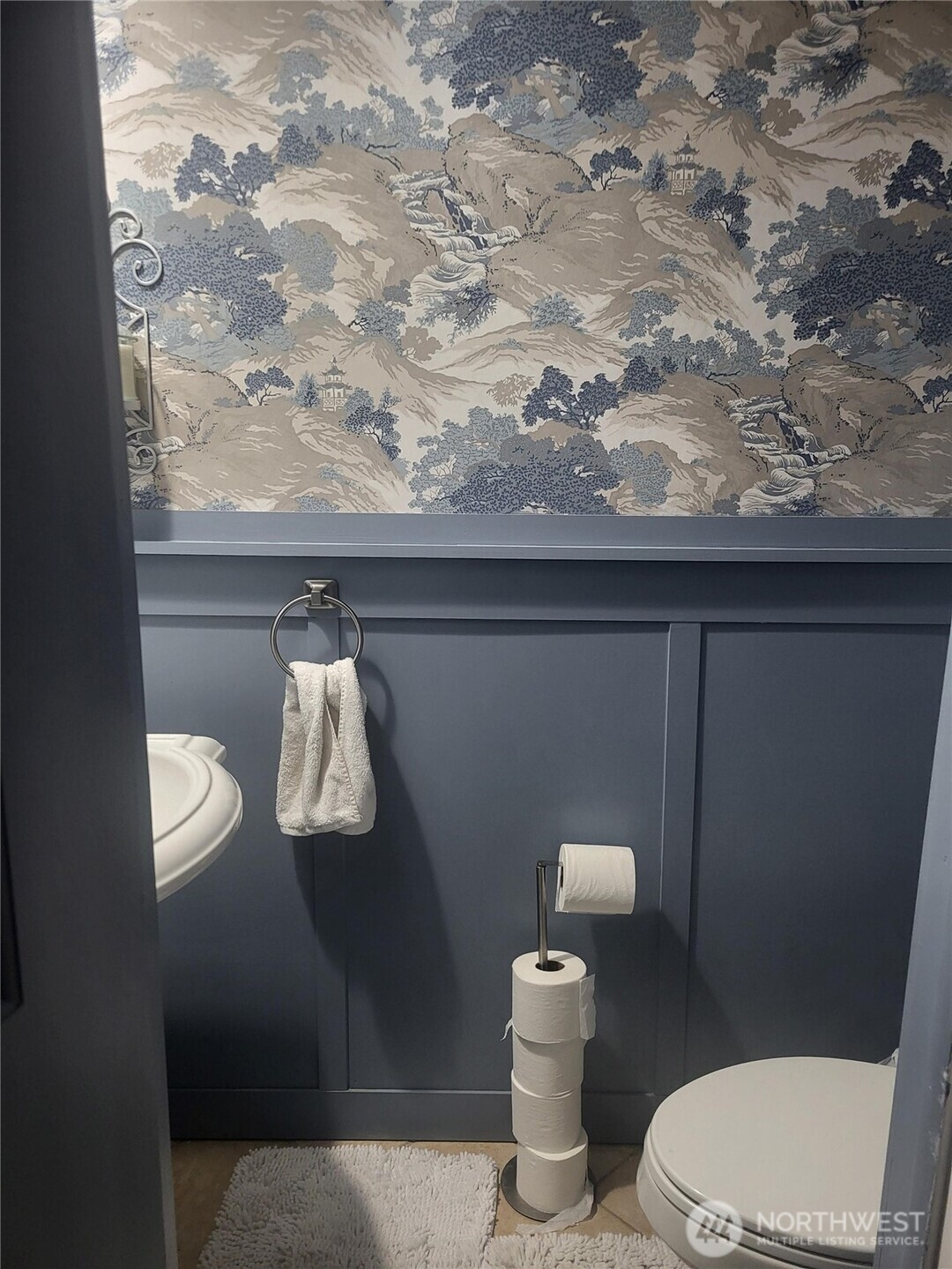 1500 SW Lake Park Drive #26, Tumwater, WA 98512