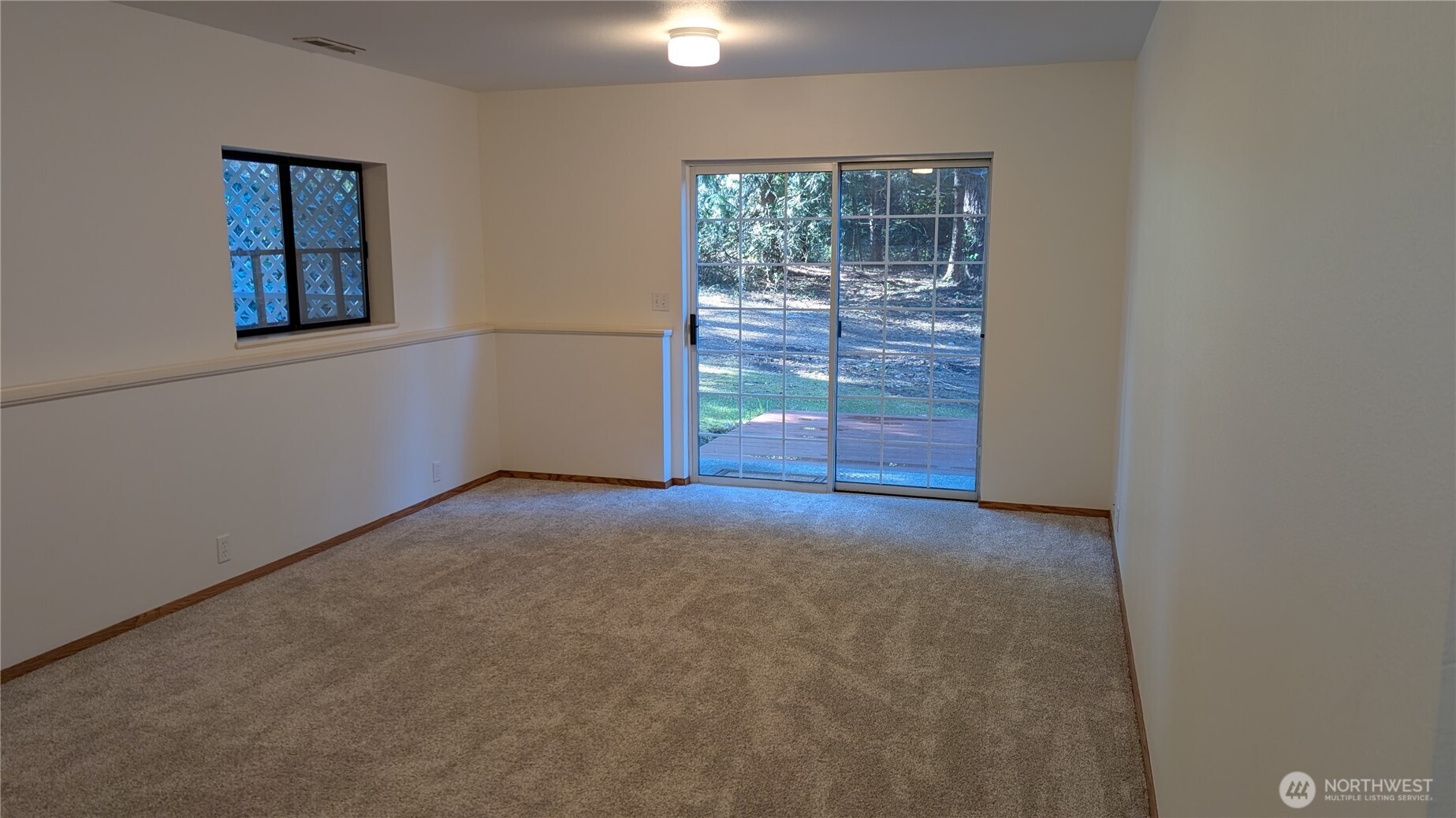 16827 41st Street E, Lake Tapps, WA 98391