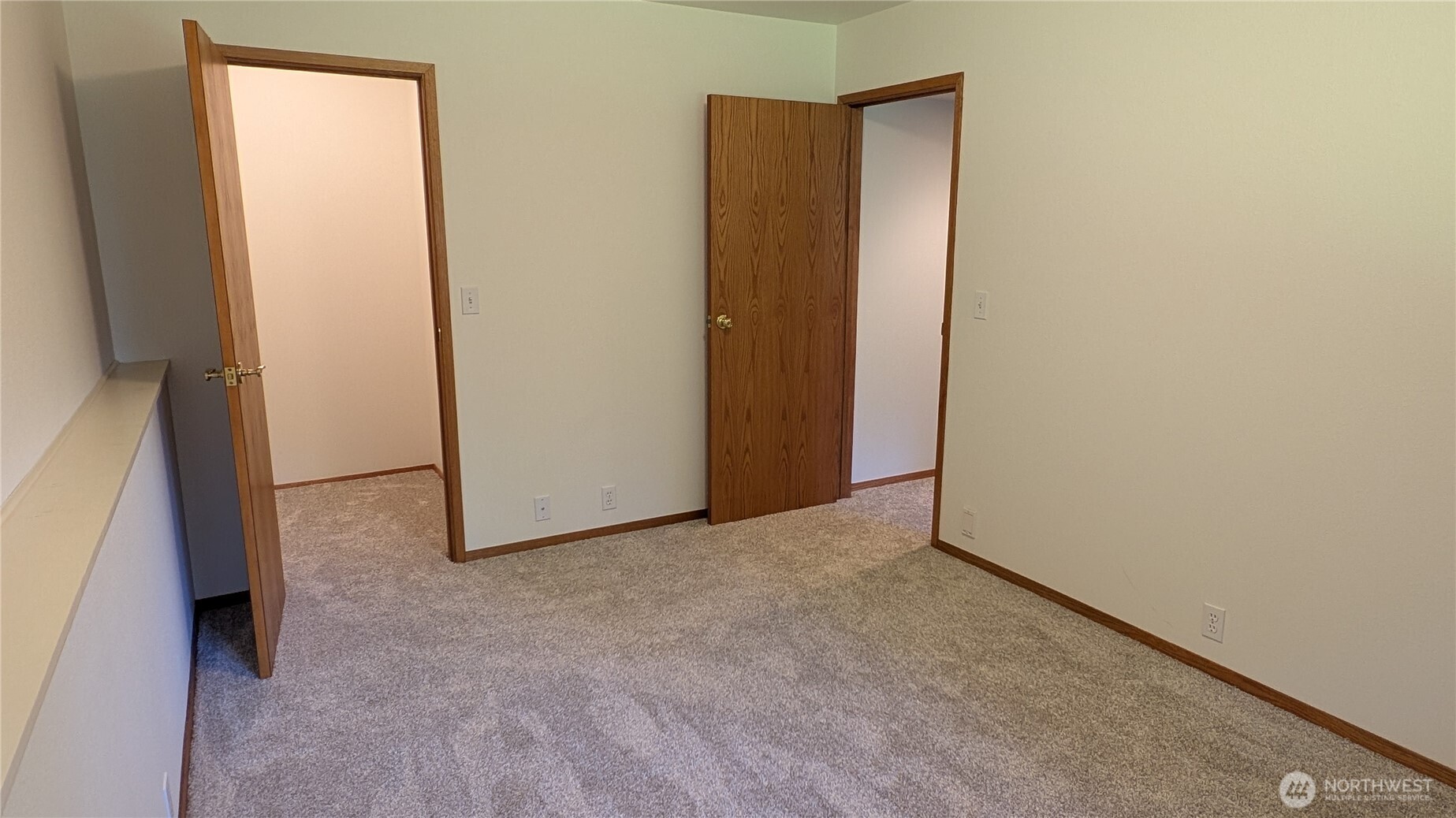 16827 41st Street E, Lake Tapps, WA 98391