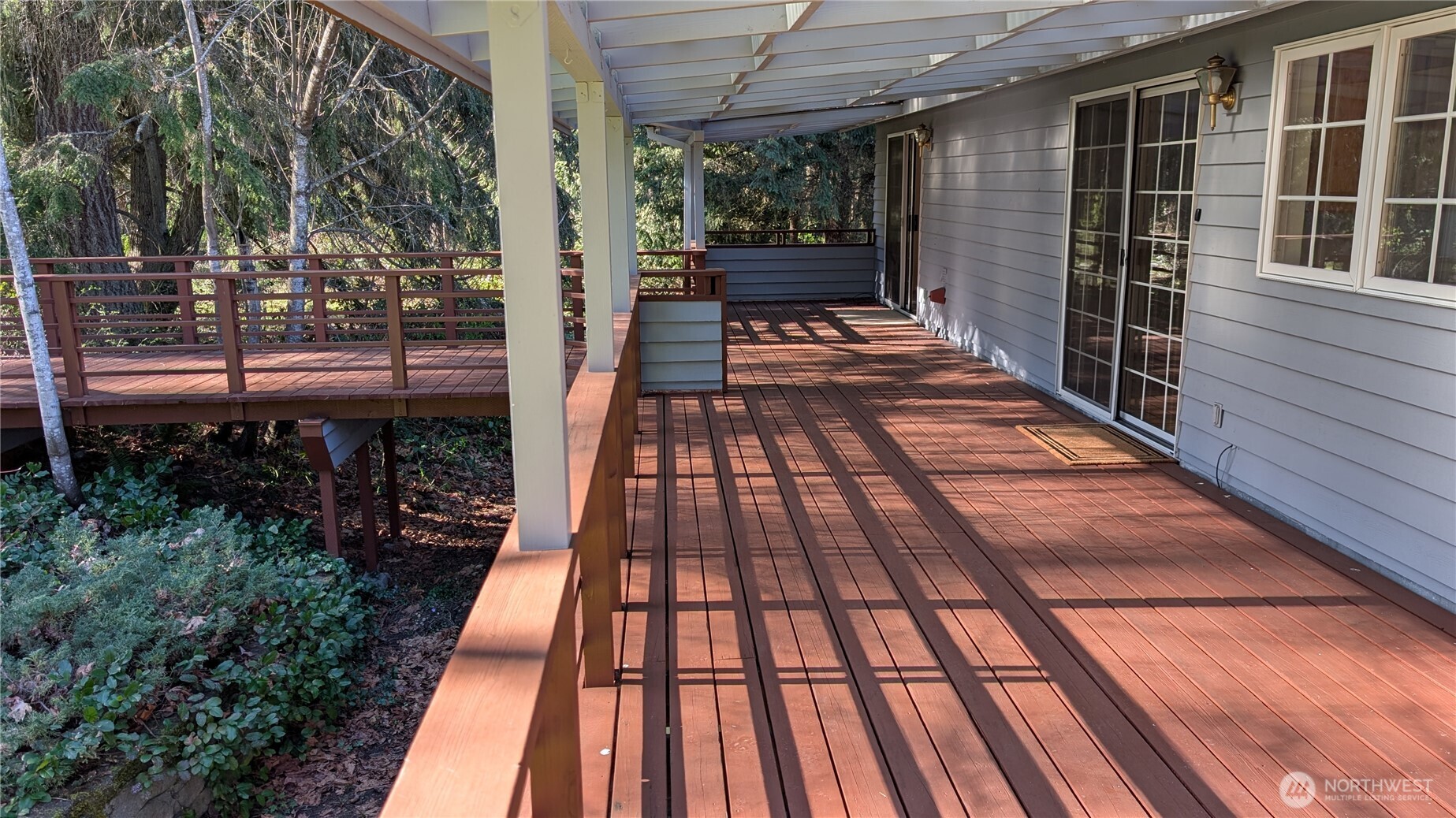 16827 41st Street E, Lake Tapps, WA 98391