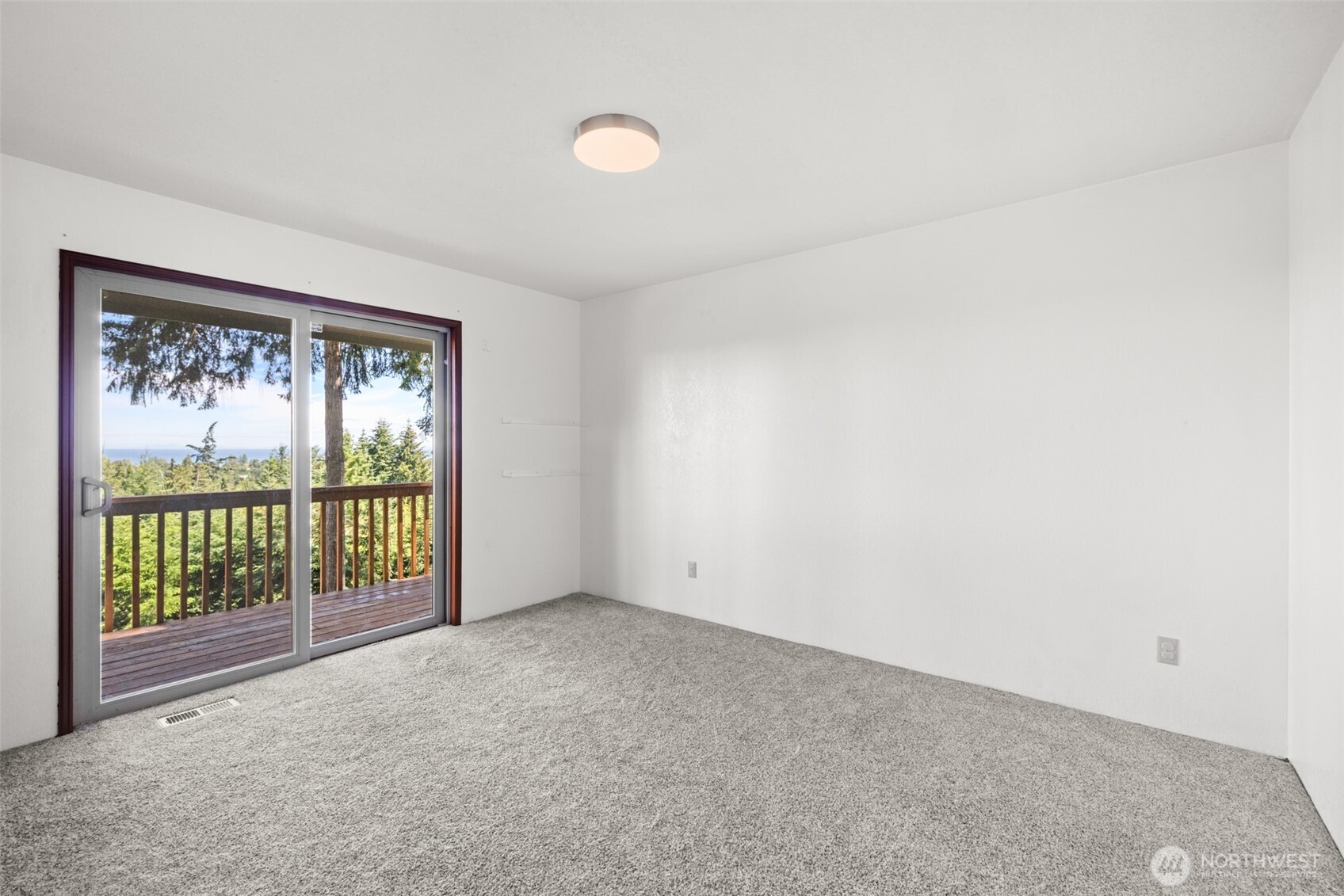 352 Woodland Drive , Sequim, WA 98382