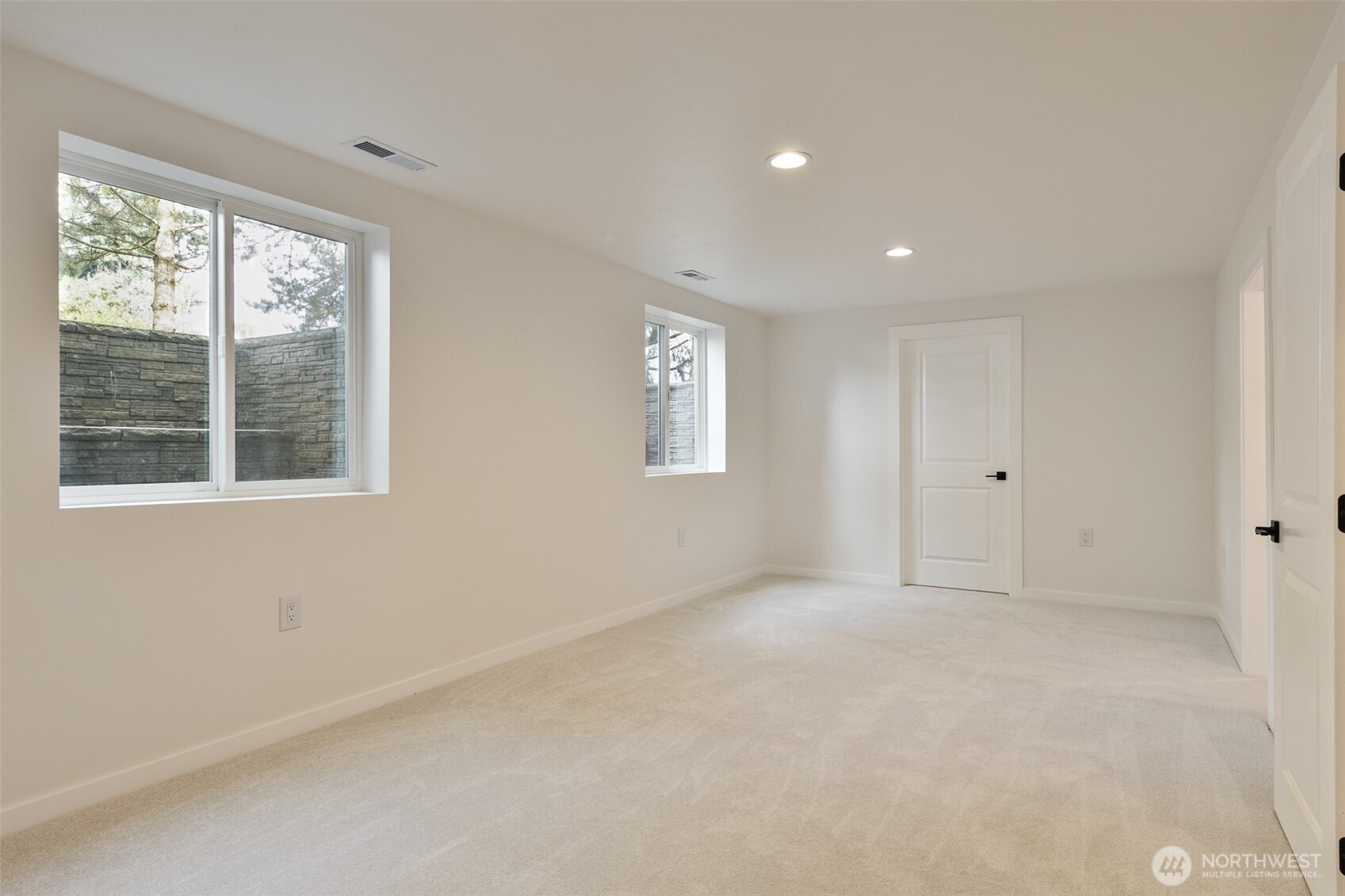 6320 Gregory Street W, University Place, WA 98466