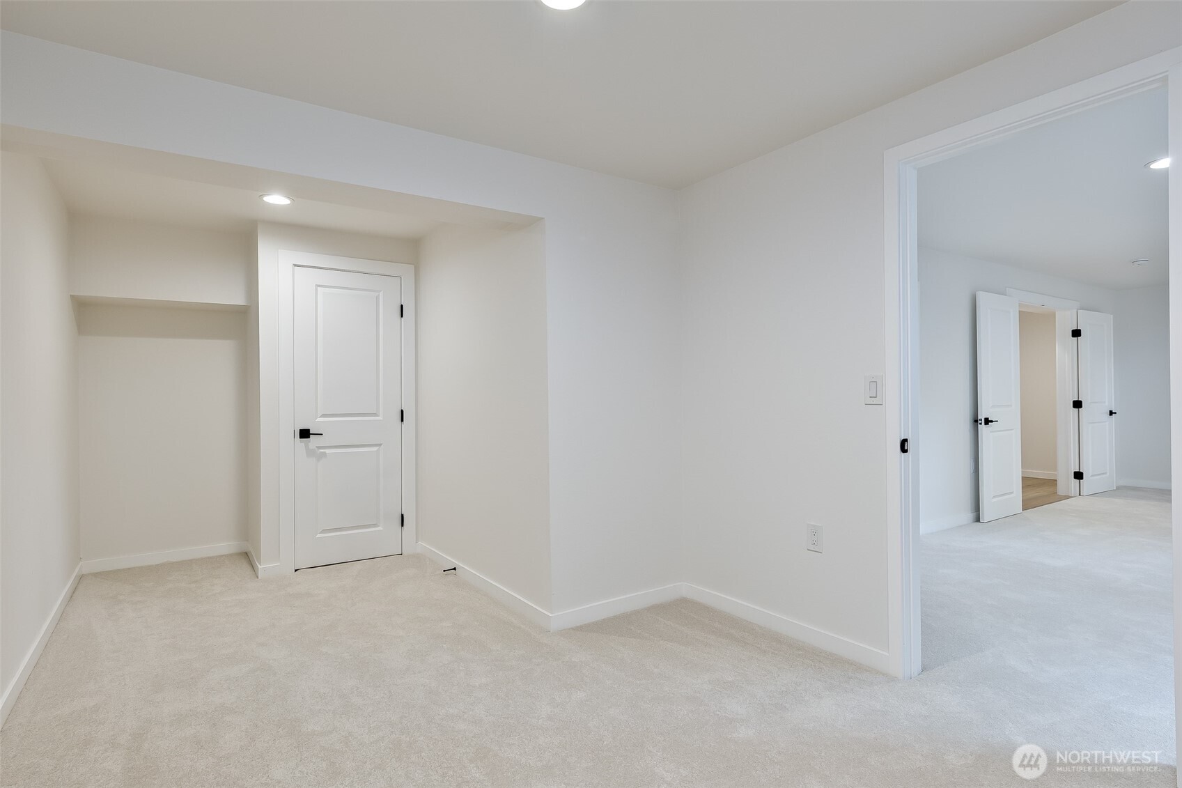 6320 Gregory Street W, University Place, WA 98466