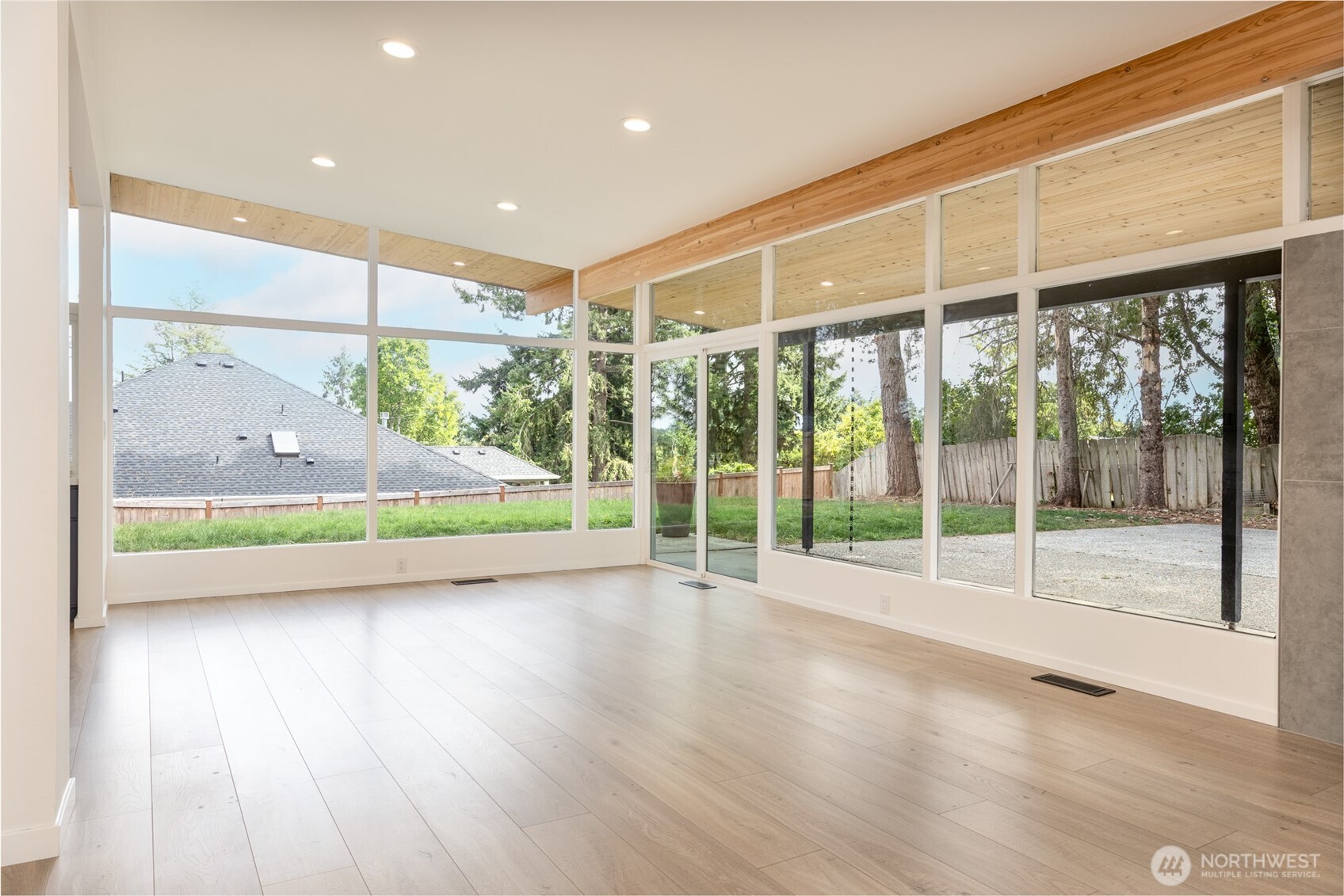 6320 Gregory Street W, University Place, WA 98466