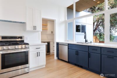 6320 Gregory Street W, University Place, WA 98466 - Photo 8
