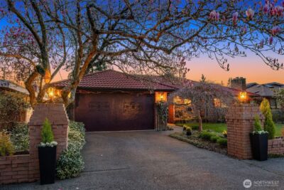 12715 Palatine Avenue N, Seattle, WA 98133 - Photo 2