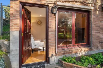 12715 Palatine Avenue N, Seattle, WA 98133 - Photo 32